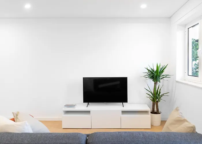 East River - T4 Junto Ao Altice Forum - * Braga